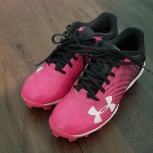 Under armour youth softball cleats